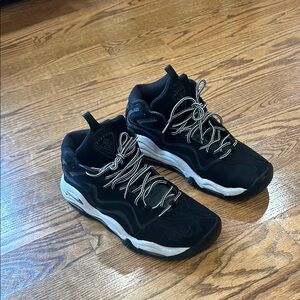 Nike Black and White Sneakers with Chunky Midsole